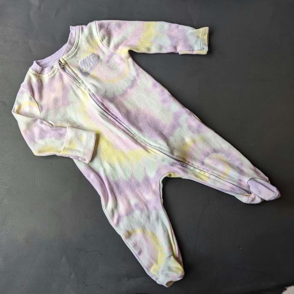 NIKE | Footed Infant Pajamas